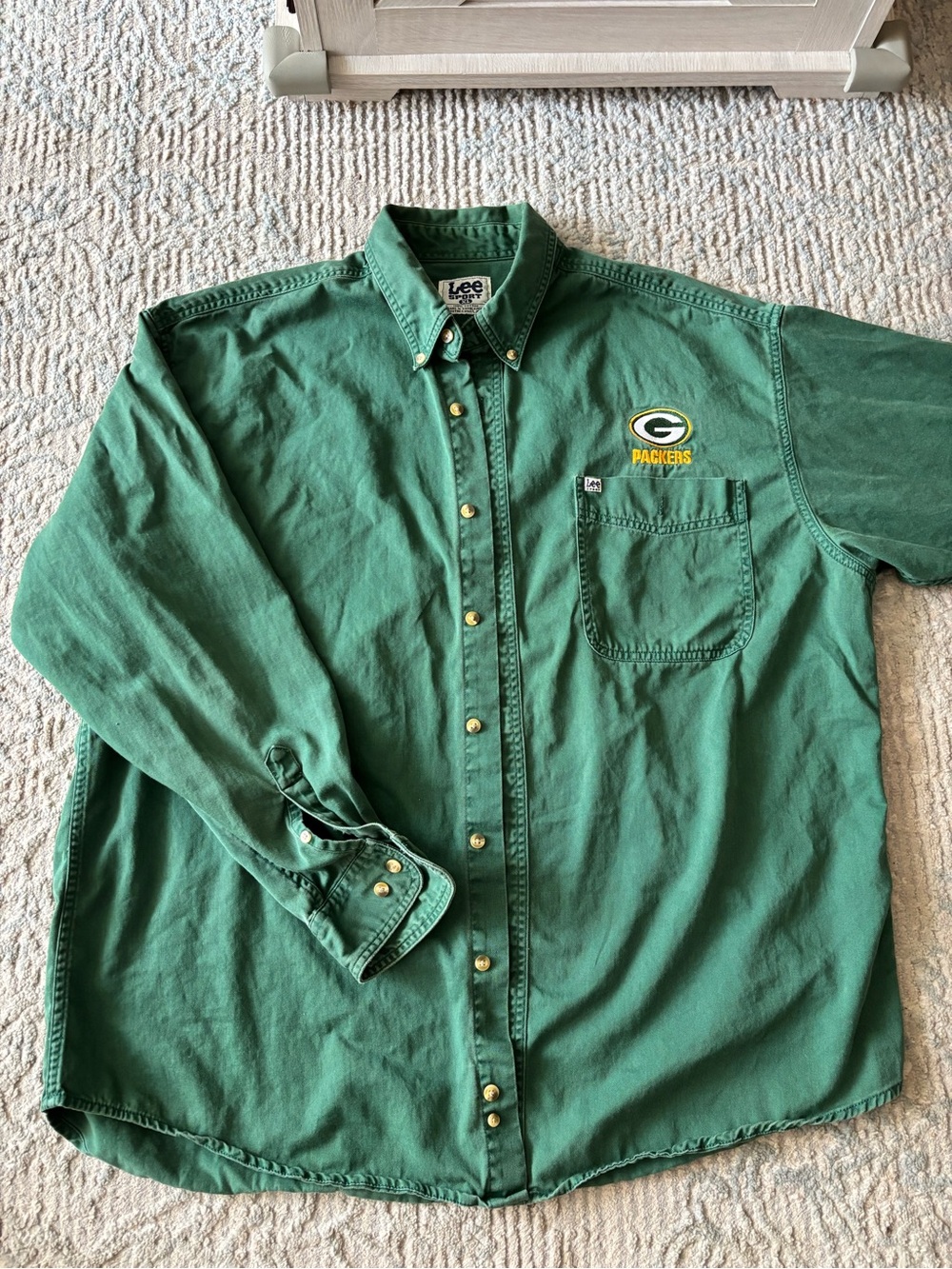 Lee Sports Vintage Men’s Green Green Bay Packers Button-Down Shirt
